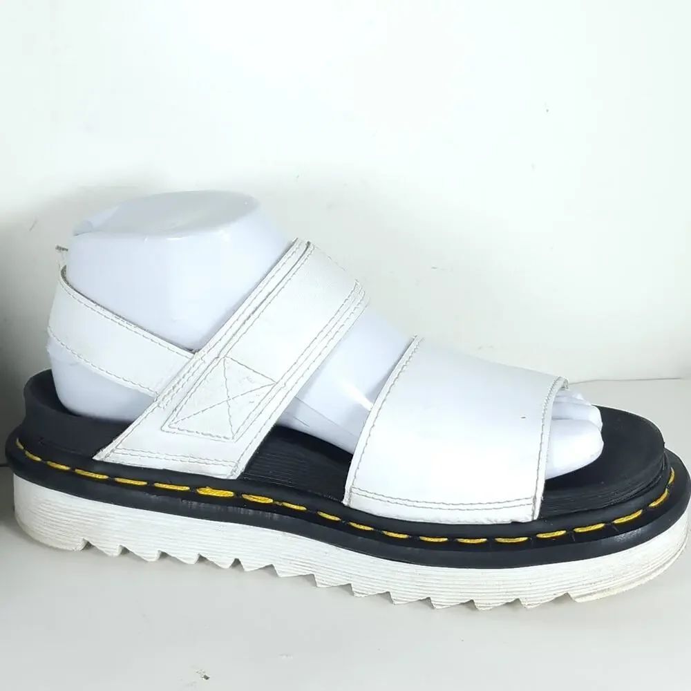 Dr Martens Voss Women's US7 White Hydro Leather Buckle Platform Sandals Shoes - Picture 6 of 16